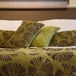 Hotel L'hostellerie D'acquigny