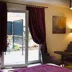 L'hostellerie D'acquigny Hotel