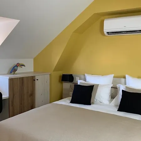 호텔 L'hostellerie D'acquigny Acquigny