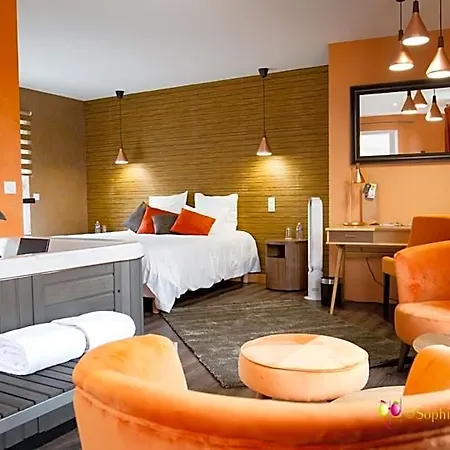 Hotel L'hostellerie D'acquigny 3*
