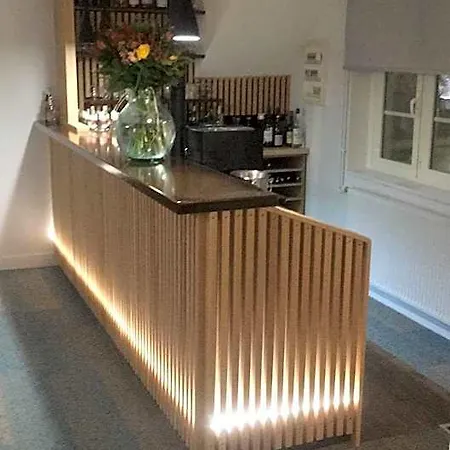 L'hostellerie D'acquigny Hotel 3*