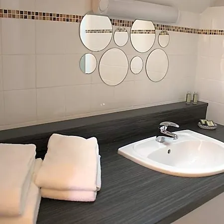 Hotel L'hostellerie D'acquigny