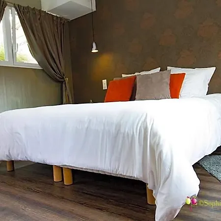 L'hostellerie D'acquigny Hotel 3*