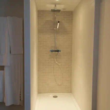 L'hostellerie D'acquigny 호텔 3*