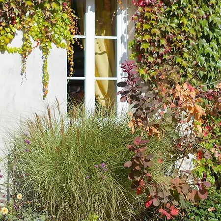 L'hostellerie D'acquigny Hotel 3*