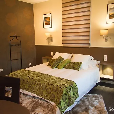 L'hostellerie D'acquigny 호텔 3*