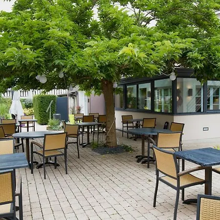 호텔 L'hostellerie D'acquigny Acquigny