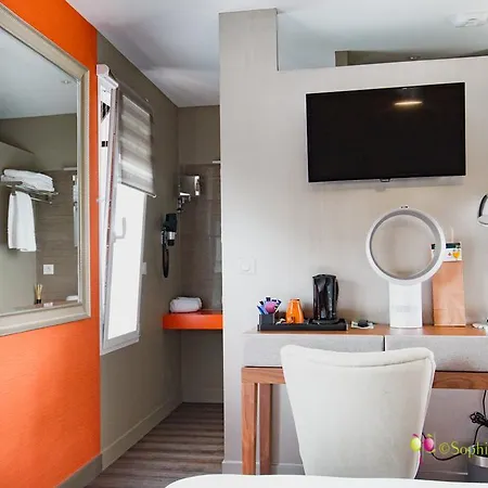 Hotel L'hostellerie D'acquigny 3*