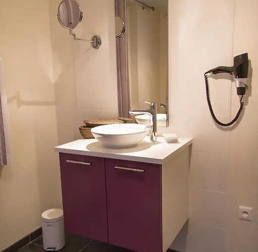 Hotel L'hostellerie D'acquigny Acquigny