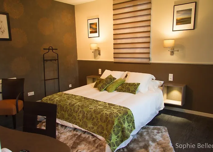 L'hostellerie D'acquigny Hotel 3*