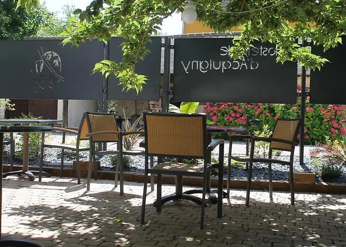 L'hostellerie D'acquigny Otel 3*