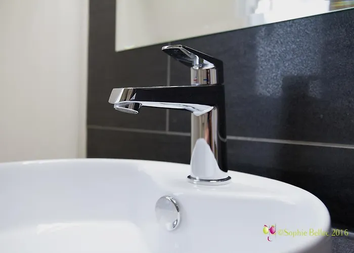 L'hostellerie D'acquigny Hotel