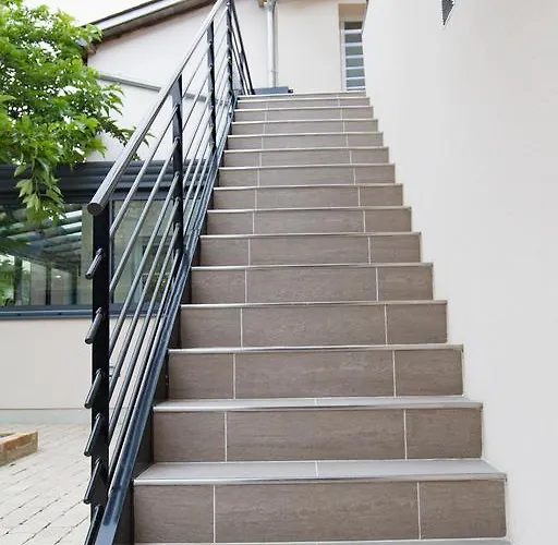 L'hostellerie D'acquigny Hotel