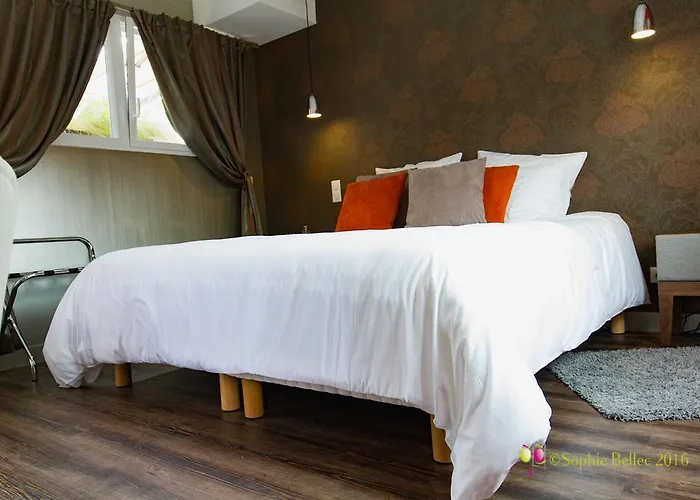 L'hostellerie D'acquigny Hotel 3*